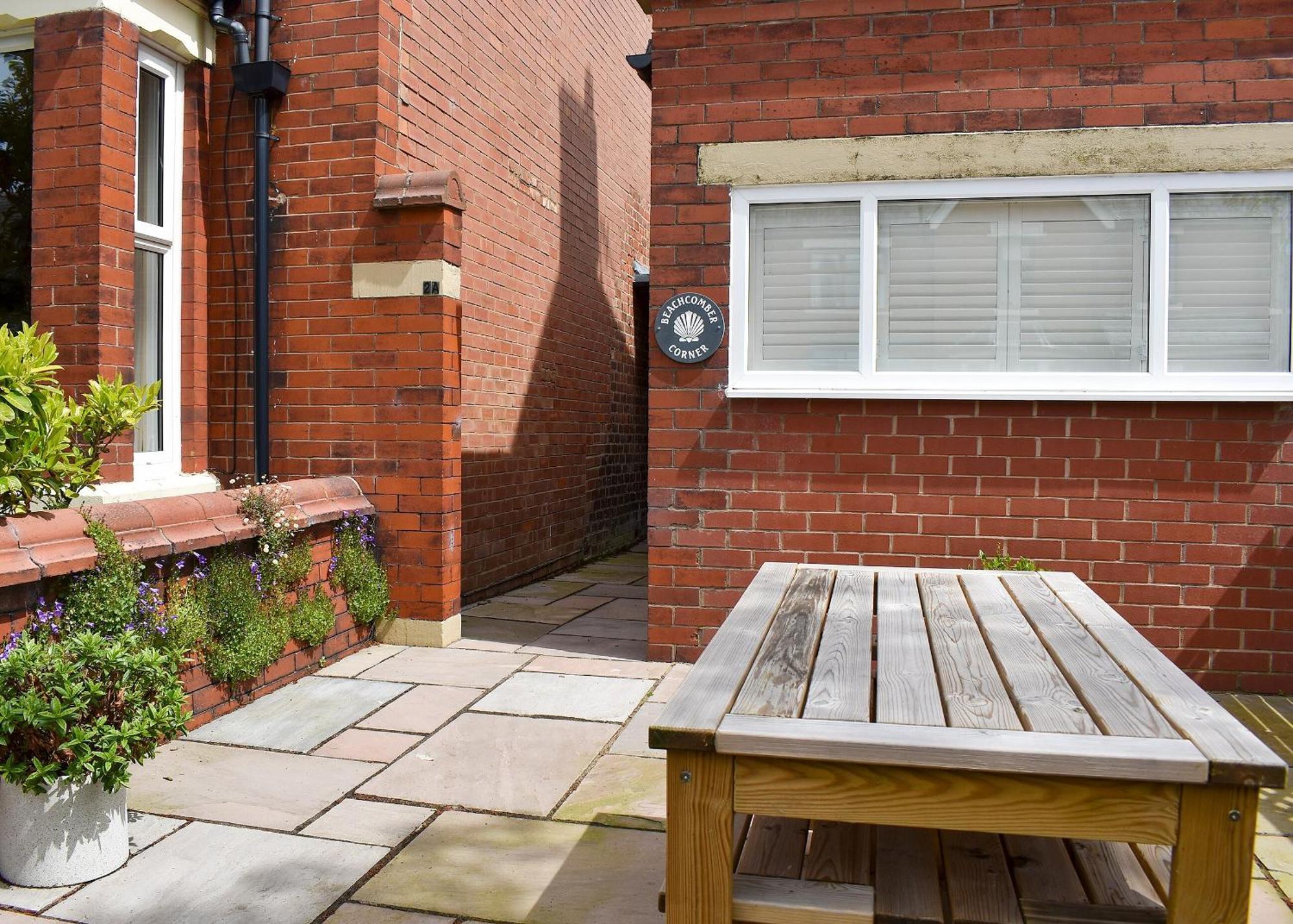 Beachcomber Corner Lytham St Annes Bagian luar foto