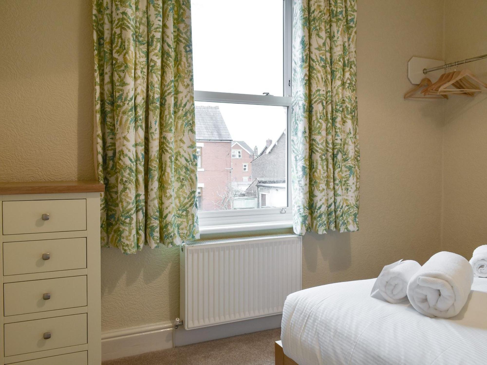 Beachcomber Corner Lytham St Annes Bagian luar foto